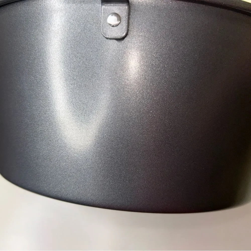 Non-Stick Bundt Cake Pan